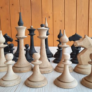 big wooden soviet mordovian chess pieces set