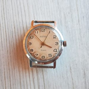 Retro Soviet Vostok 18 jewels wind up mens watch – Russian mechanical wristwatch vintage