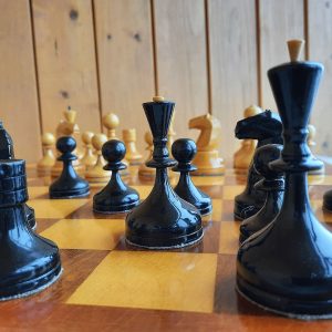valdai soviet chess set vintage