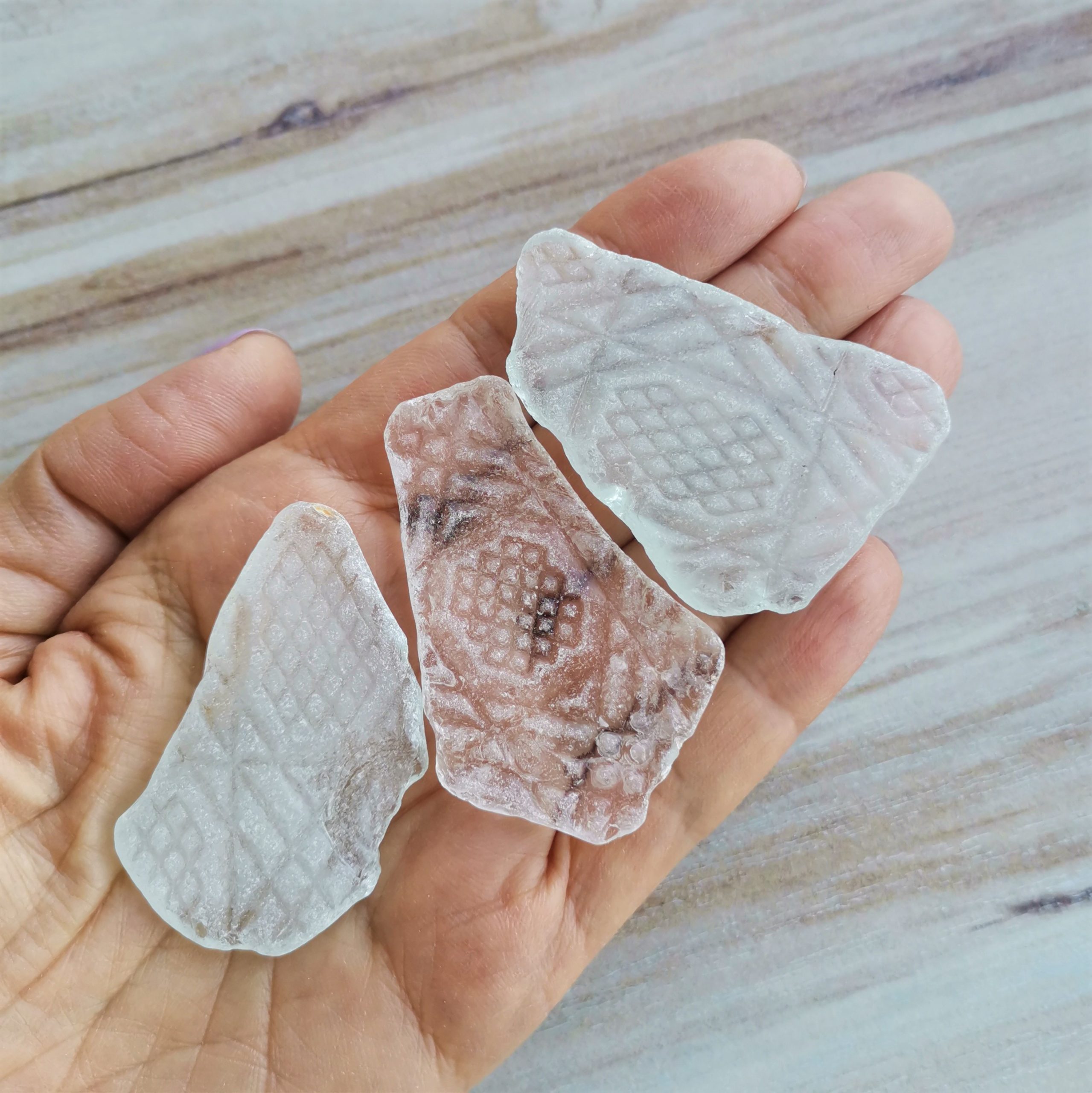 White patterned genuine sea glass WT22