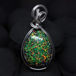 Teardrop green opal pendant. Laboratory opals and stainless steel wire. Mosaic Opal necklace, wire wrap handmade, light green