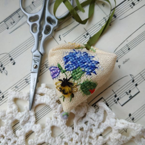 Cornflower Pendibulle