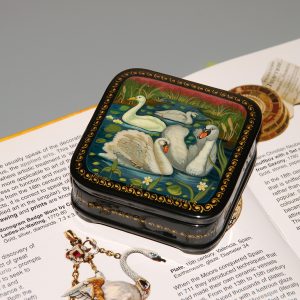Swans box