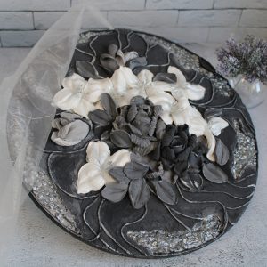 white-and-gray-plaster-flowers