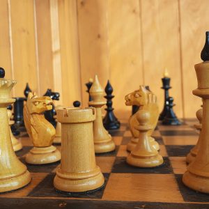 Post-Mordovian Soviet chess set 1960s – Russian wooden chess set vintage