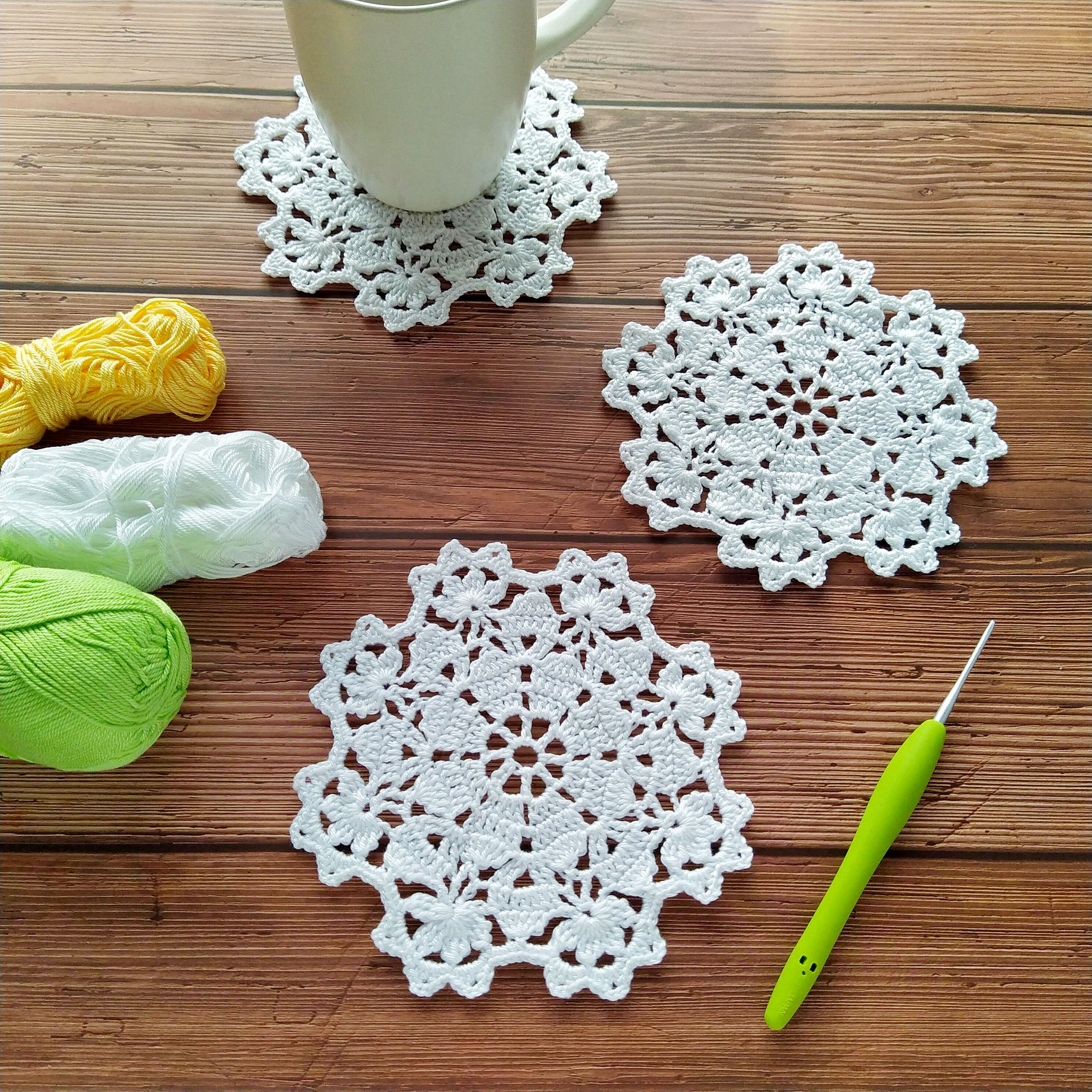 Crochet coasters Christmas pattern for beginners