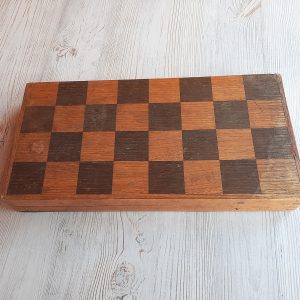 Antique Soviet Mordovian chess set red black – 1950s vintage Russian wooden chess set