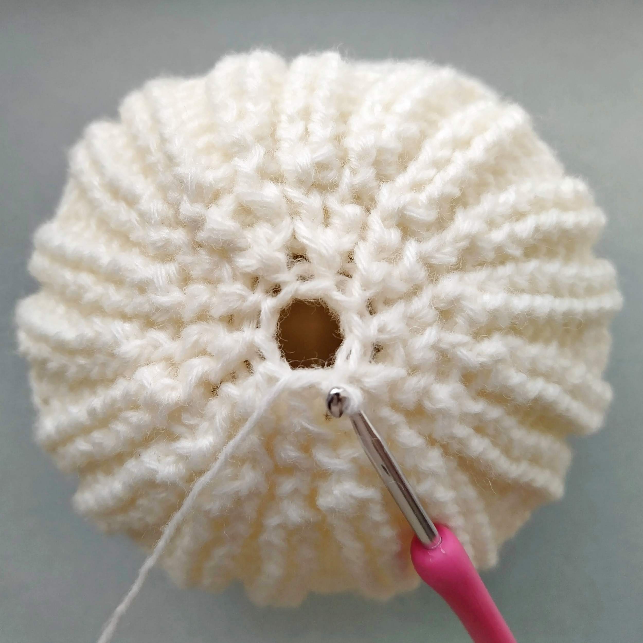 Crochet hat ribbing pattern - Double brim crochet hat pom pom 4 Crochet hat ribbing pattern - Double brim crochet hat pom pom - Image 4