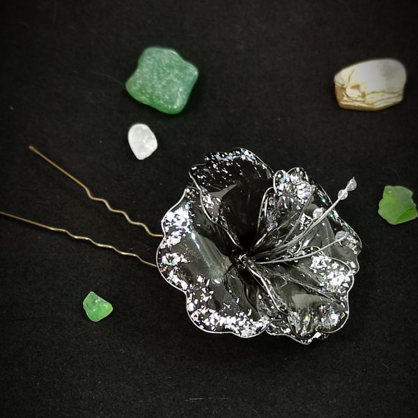 Hair pin. Transparent flower