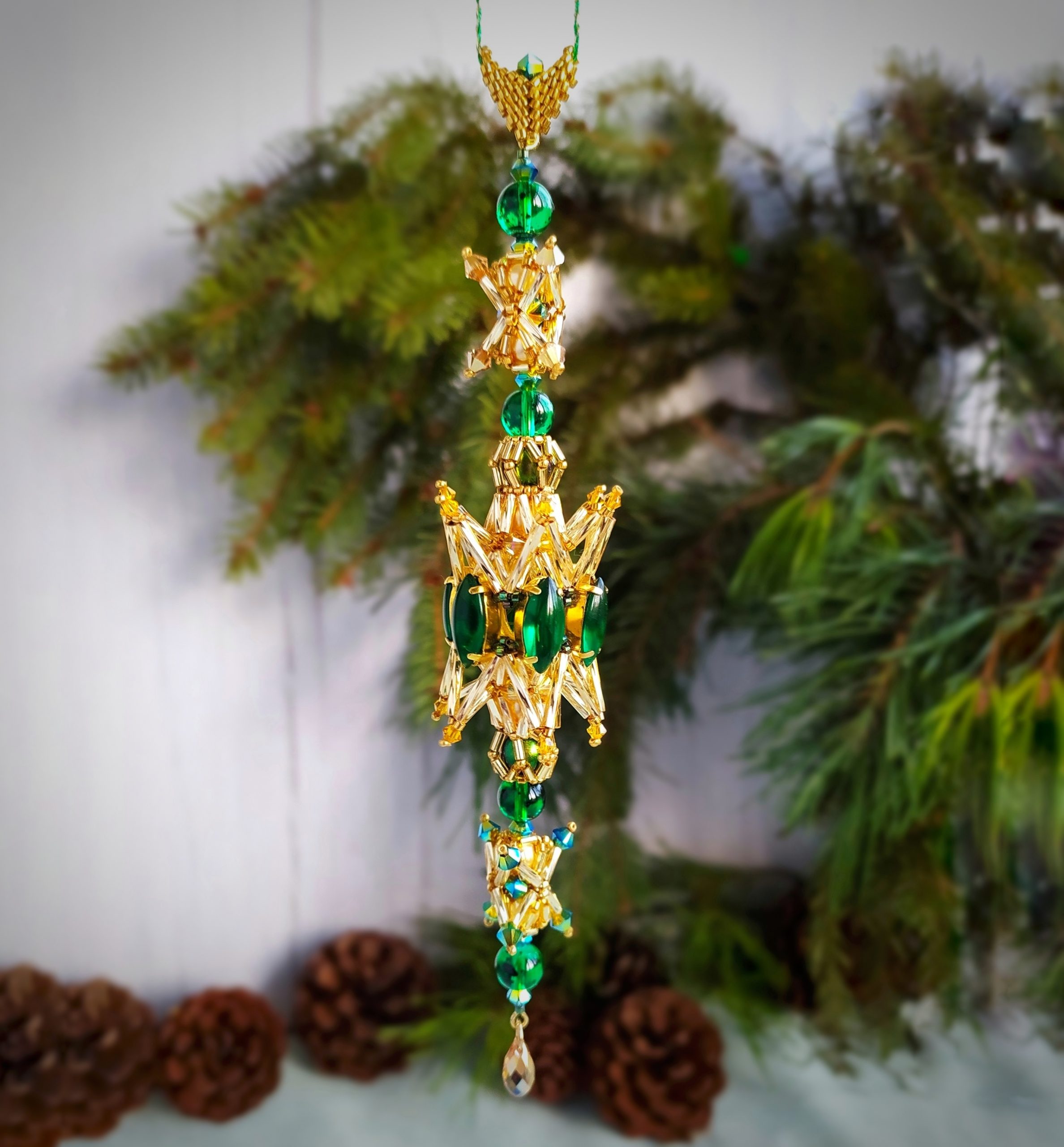 New Year decor Green and Gold