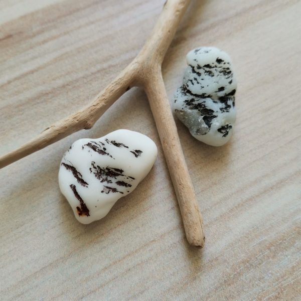 Bonfire milk White genuine sea glass 2pcs.M8