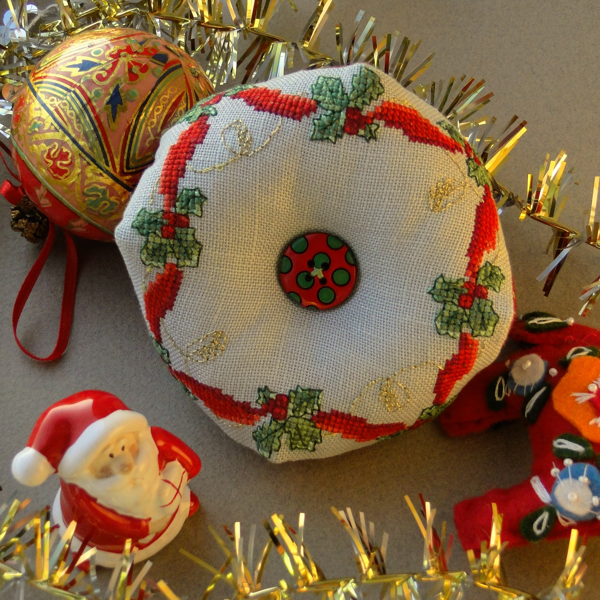 Merry Christmas Biscornu PDF Pattern 2 Merry Christmas Biscornu PDF Pattern - Image 2