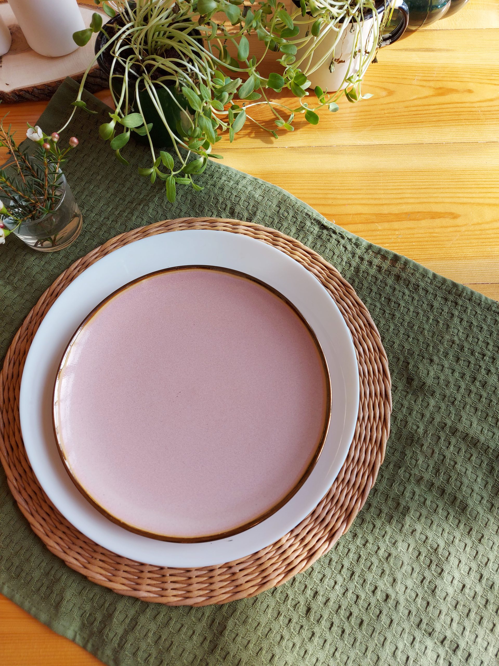 Round placemats