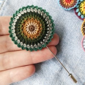 earths-warmth-mandala-brooch-micro-crochet-symbol-of-roots-1-2