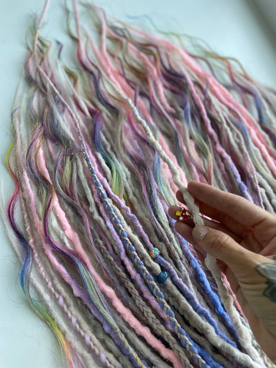 IN STOCK hooked dreads de brushable dreadlocks 4 IN STOCK hooked dreads de brushable dreadlocks - Image 4