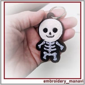 Bonesy Boo – Halloween ITH Felt Skeleton Charm – In the Hoop
